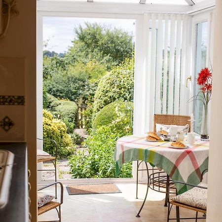 Pass The Keys Cosy Cottage With Views Over The Shropshire Hills Ludlow Esterno foto