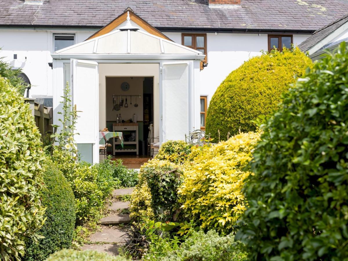 Pass The Keys Cosy Cottage With Views Over The Shropshire Hills Ludlow Esterno foto
