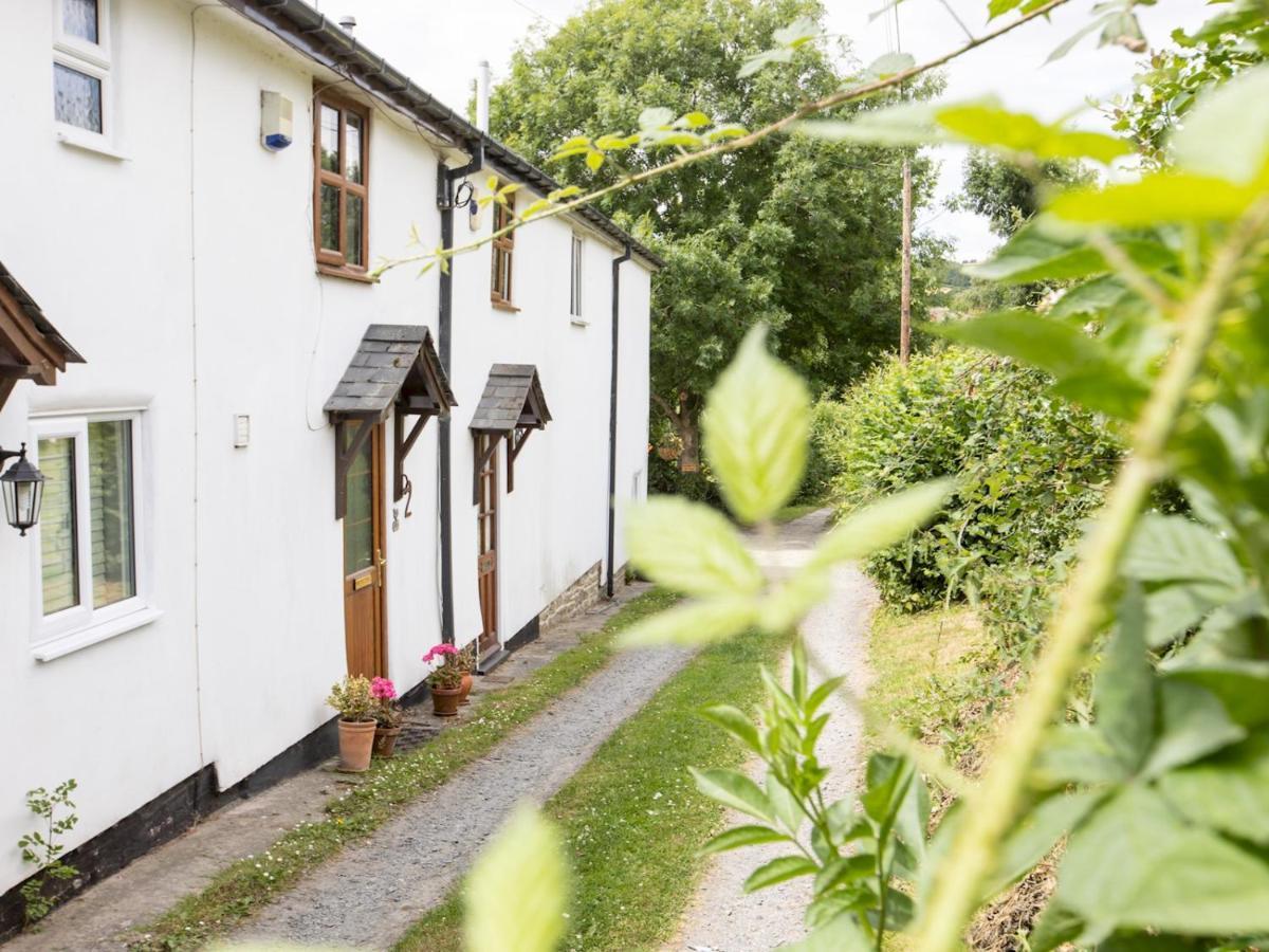 Pass The Keys Cosy Cottage With Views Over The Shropshire Hills Ludlow Esterno foto